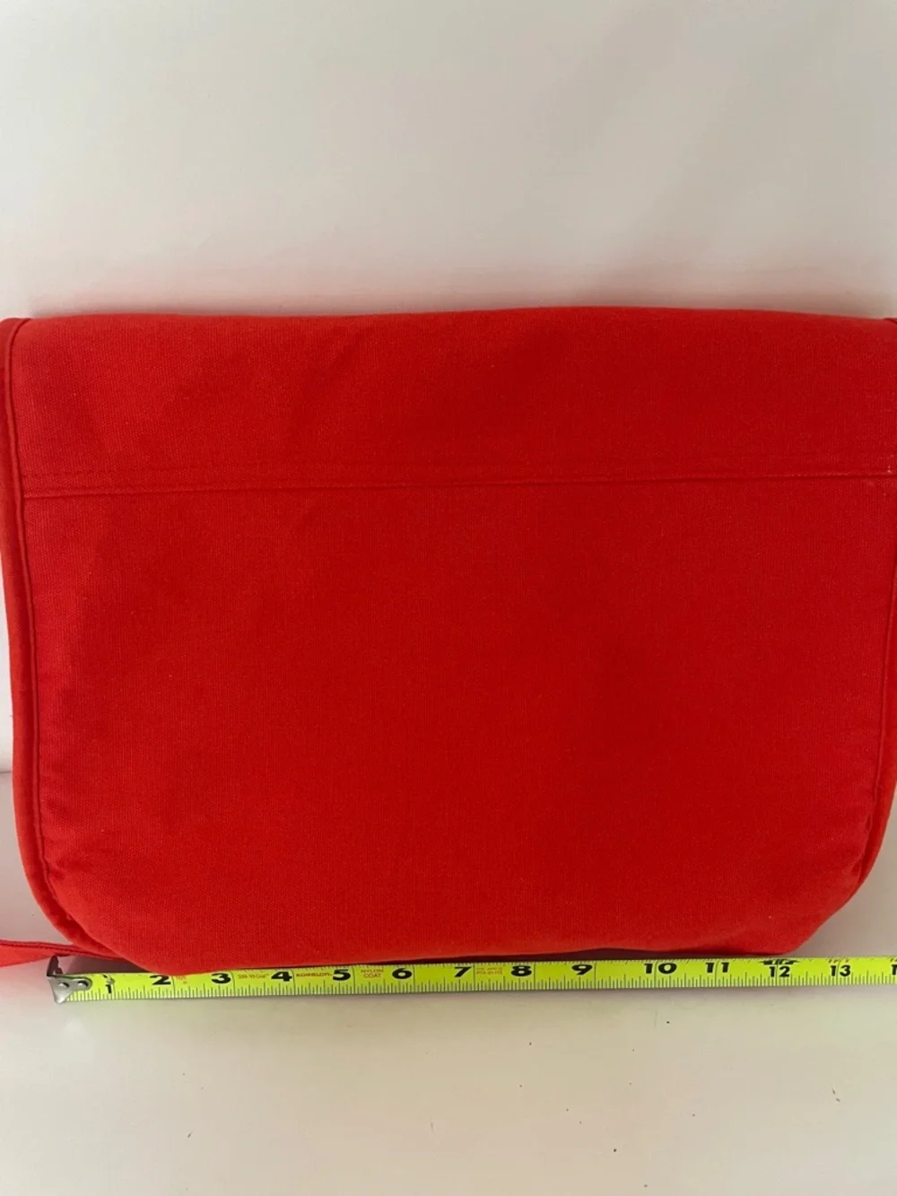 ban.do Red laptop Bag with Curved Slogan
